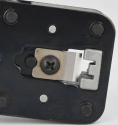 999544-B0 Coupe des fils 